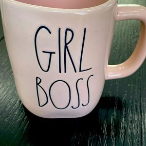 Coffee mug “girl boss”